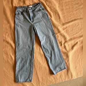 Abercrombie & Fitch Light Blue High-Rise Loose Jeans size 27/4 R